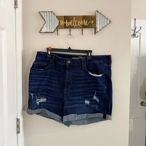 Universal Thread High Rise MIDI Dark Blue Jean Shorts Size 20 with 4” inseam